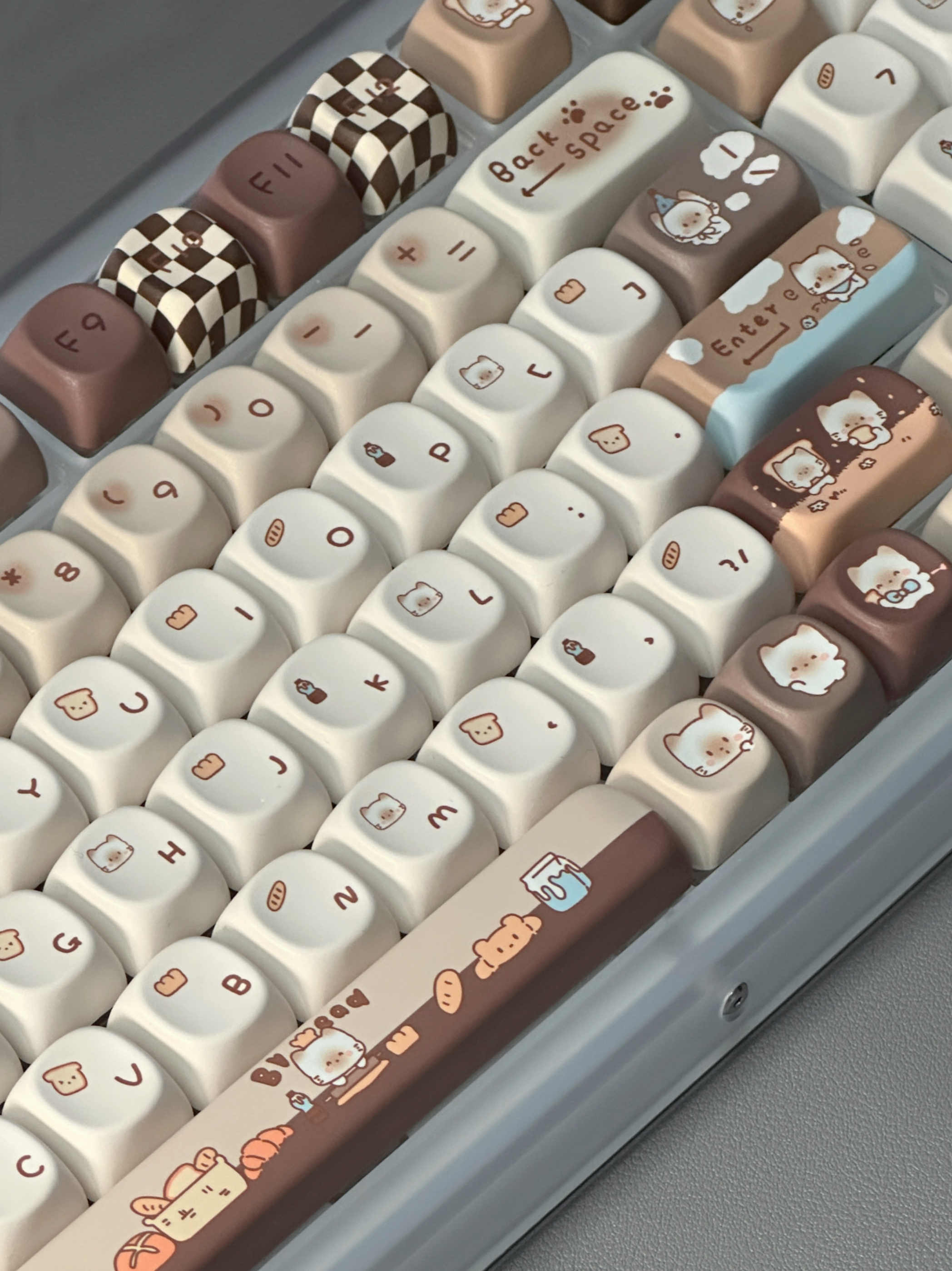 Transform Your Typing Experience with the Bluetooth Siam Bakery Key Cap